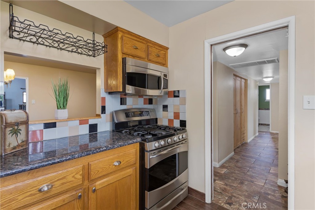 9053 Delano Property Photo 18