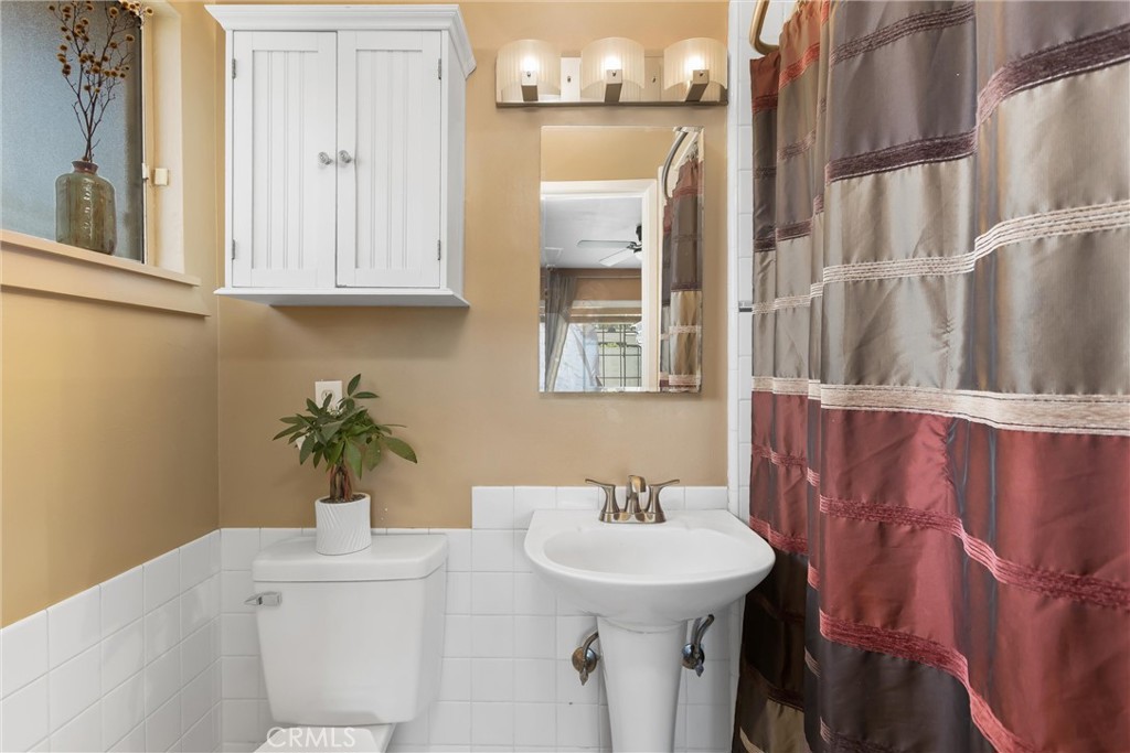 9053 Delano Property Photo 30
