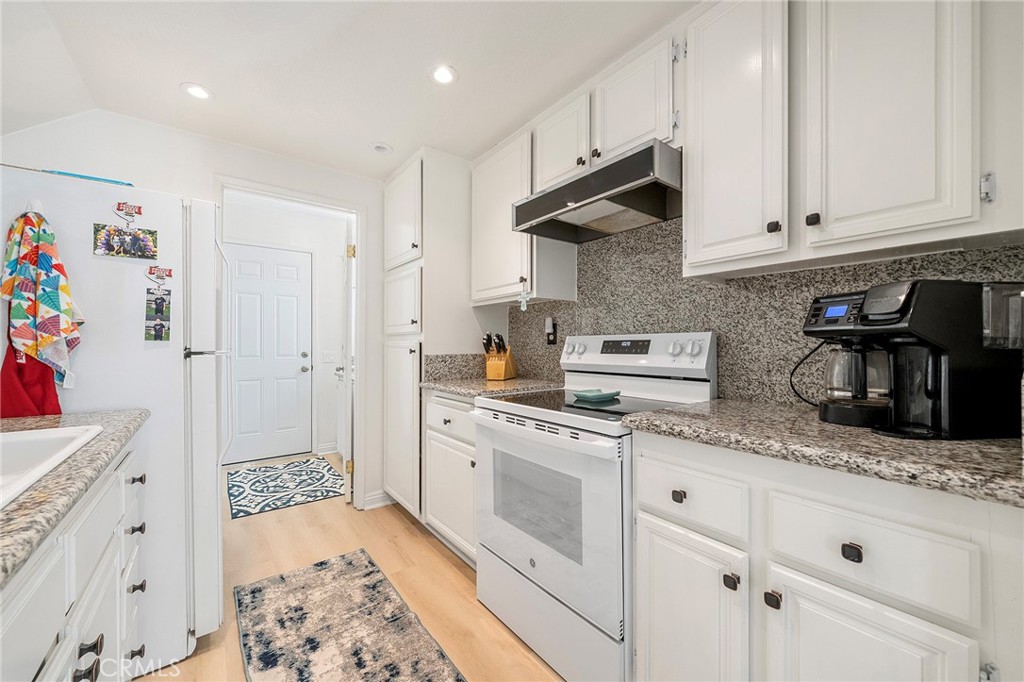6635 Altawoods Way Property Photo 10