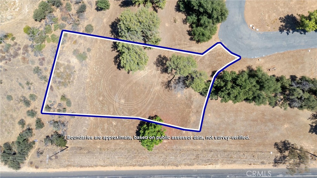 60 Redwood Property Photo 11
