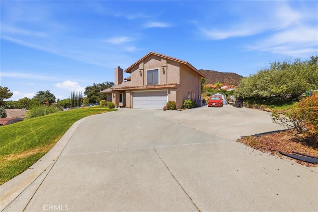 9157 Beauview Drive Property Photo 3