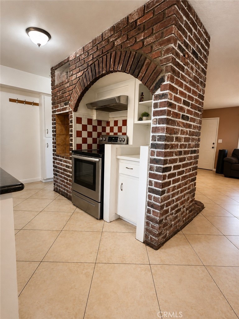 17391 Sequoia Property Photo 5