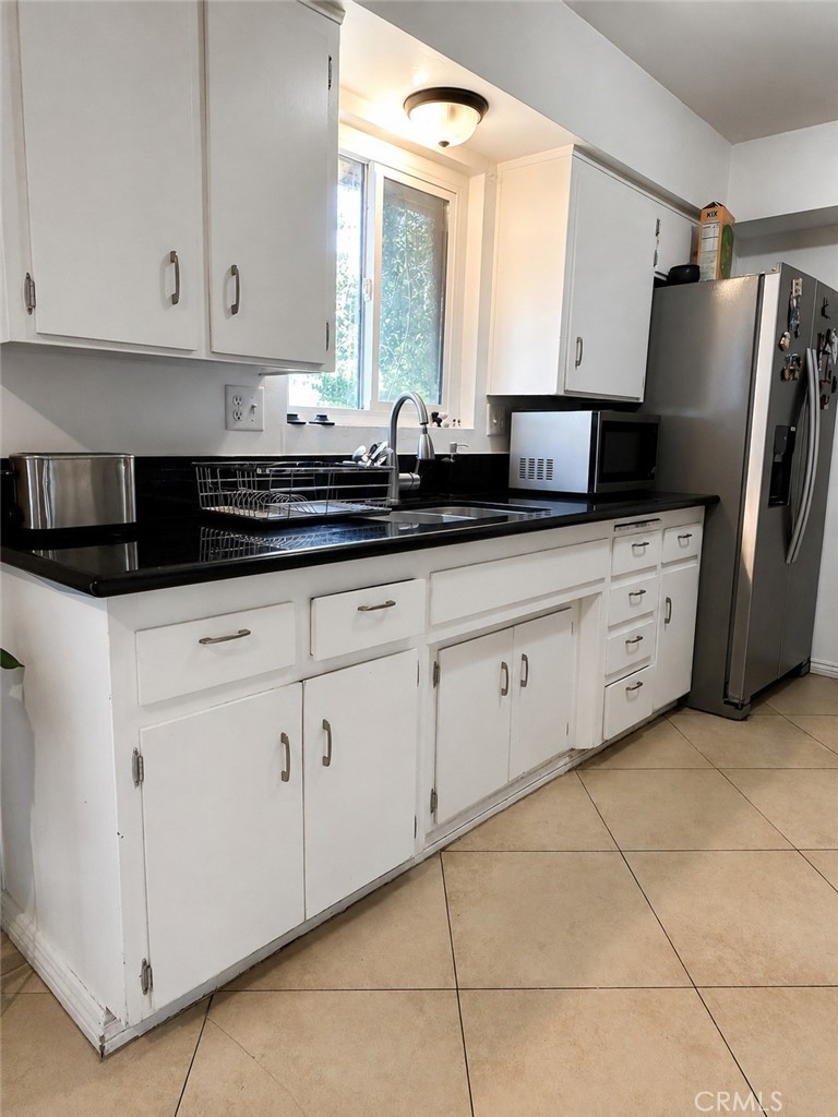 17391 Sequoia Property Photo 6