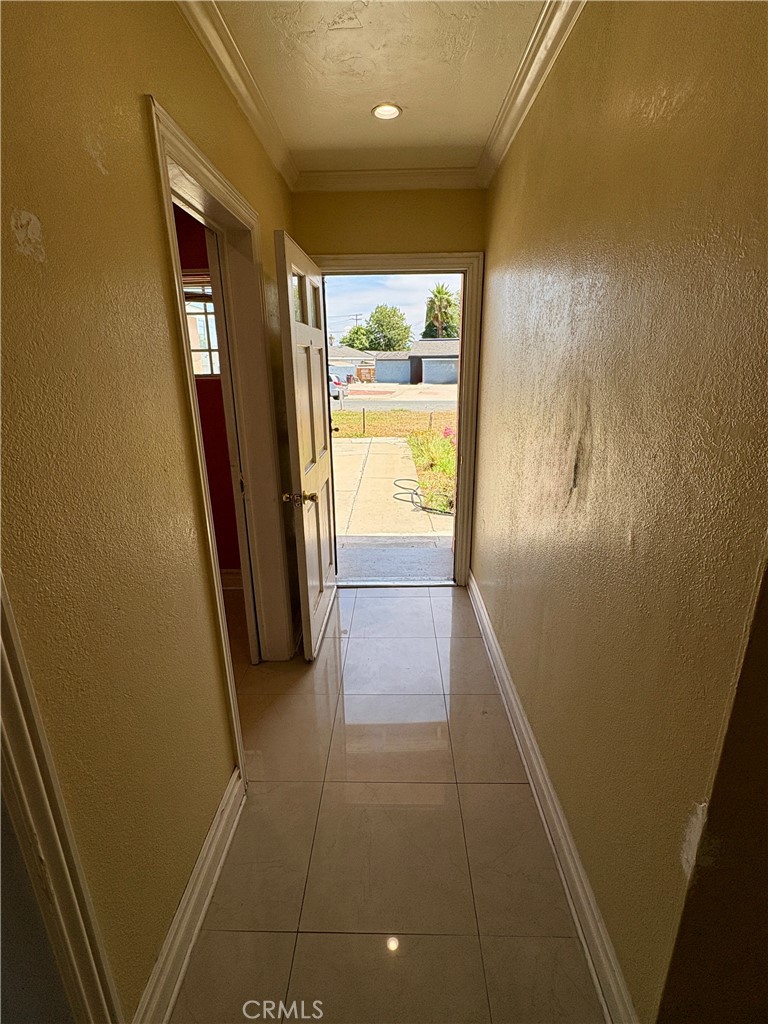 5580 Noble Street Property Photo 6