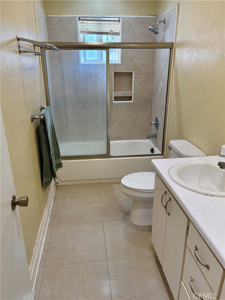 5580 Noble Street Property Photo 20
