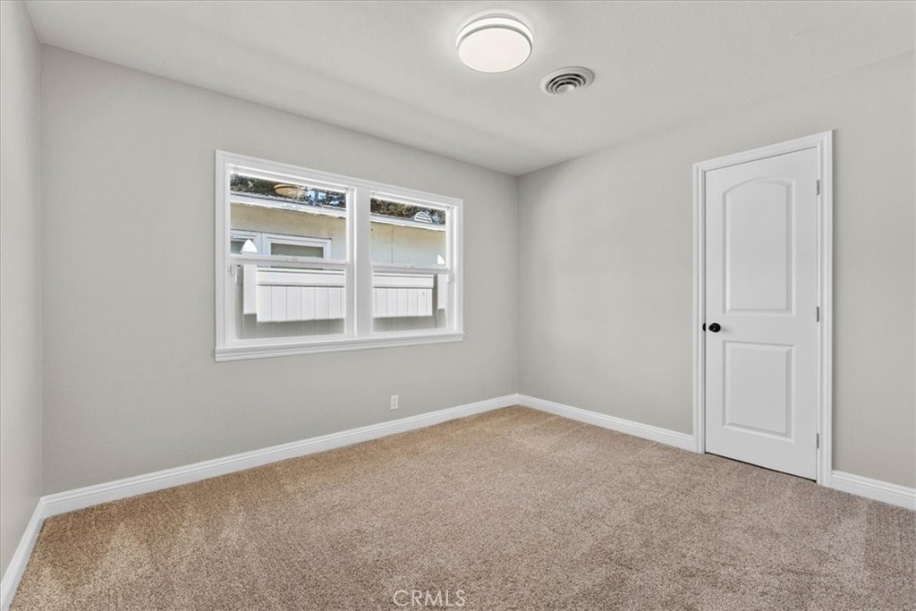 611 S Pine Property Photo 27