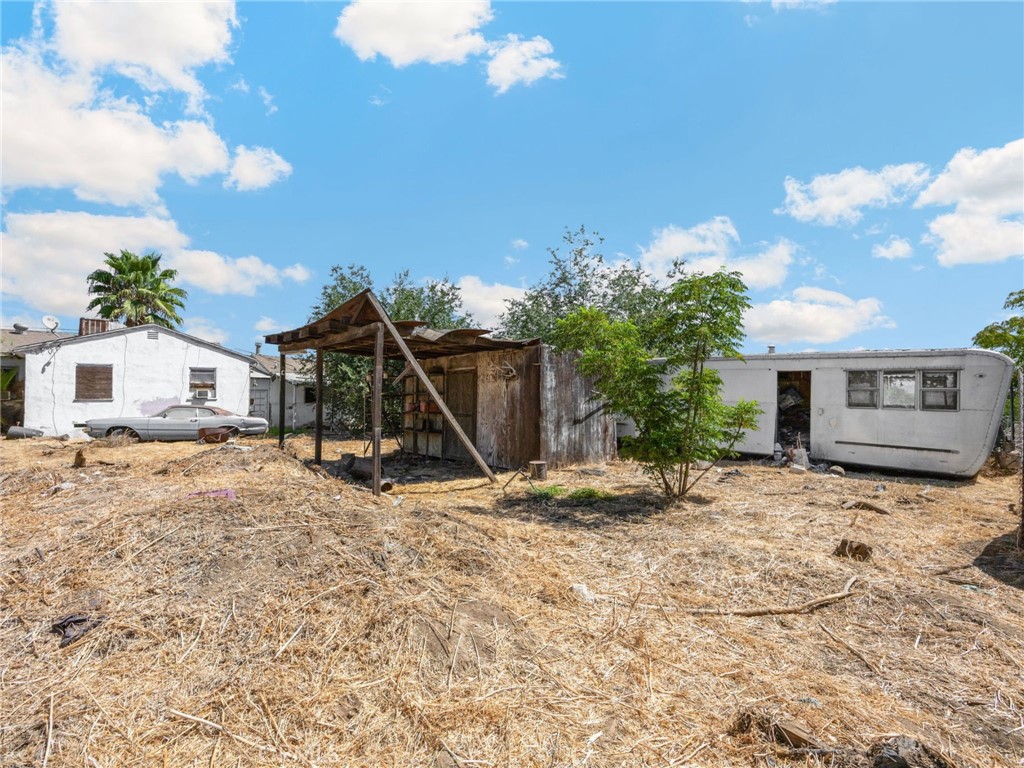 21607 Club Property Photo 16