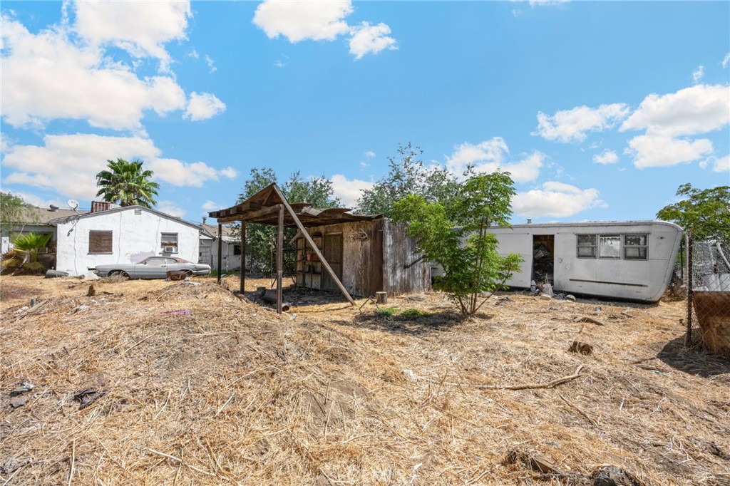 21607 Club Property Photo 35