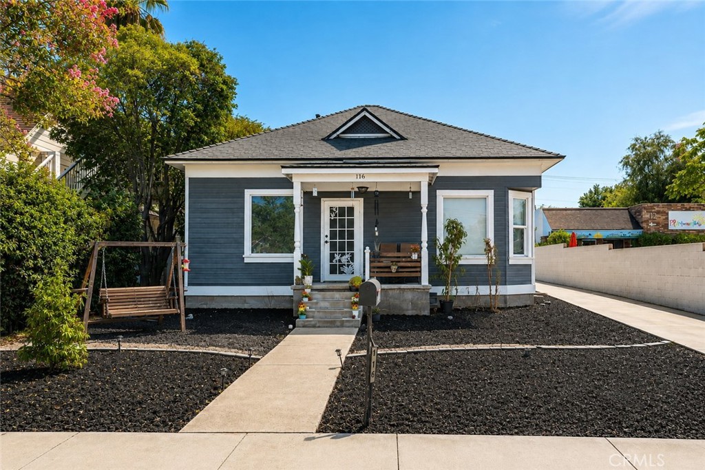 116 11th Property Photo 1