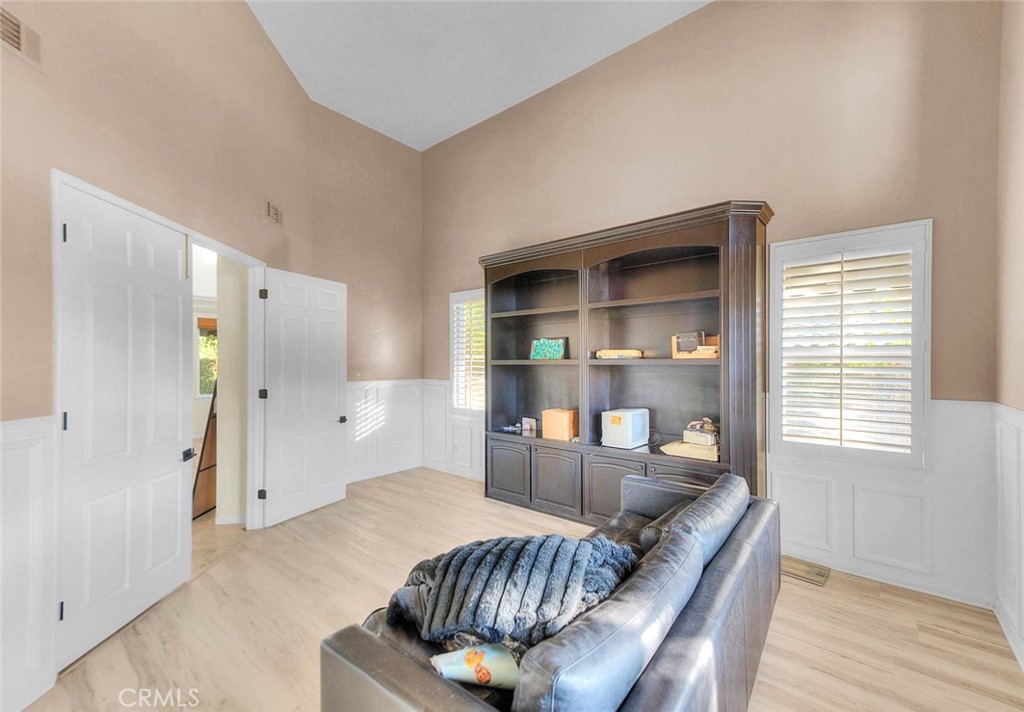13385 Canyon Heights Property Photo 10