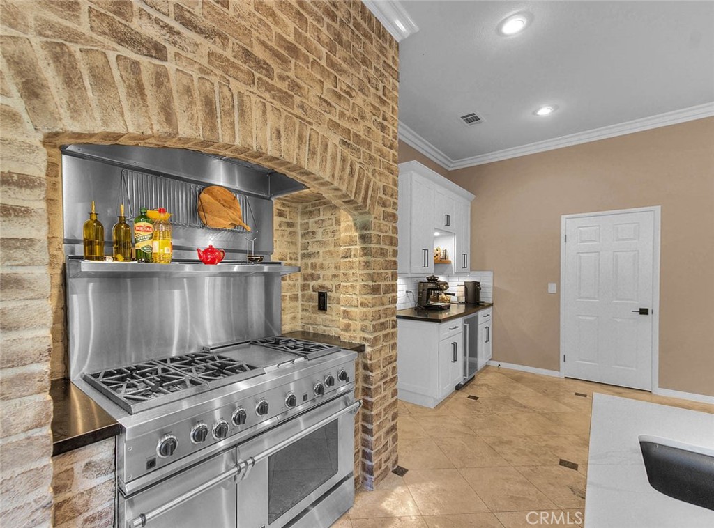 13385 Canyon Heights Property Photo 23