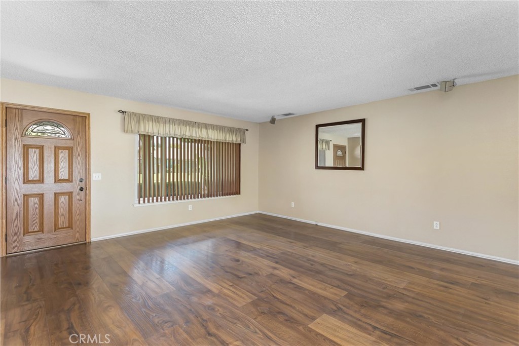 12836 Reed Property Photo 5