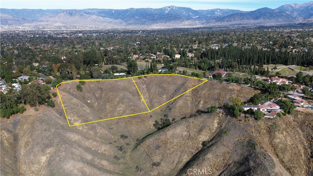 1 Sunset Drive Property Photo 2