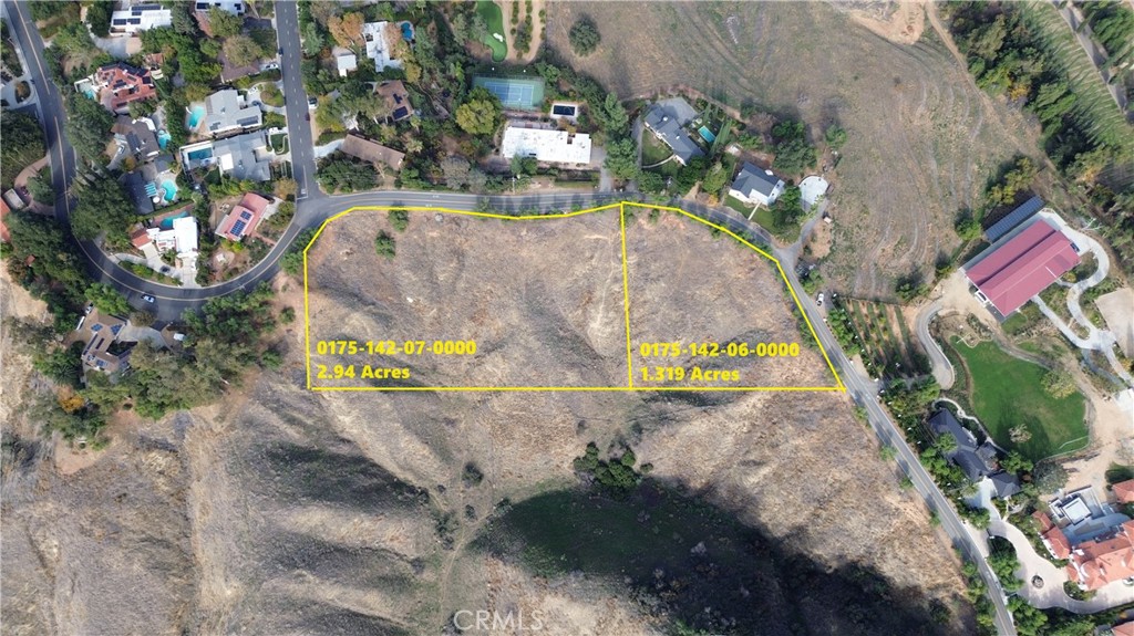 1 Sunset Drive Property Photo 6