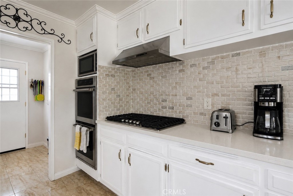 3439 Acacia Property Photo 7