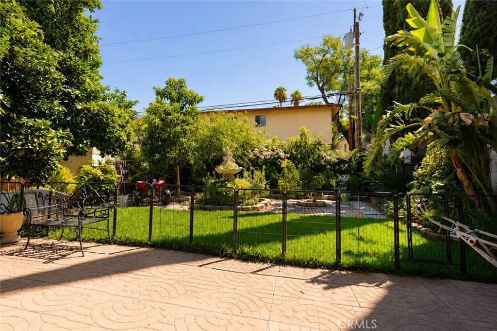3439 Acacia Property Photo 27