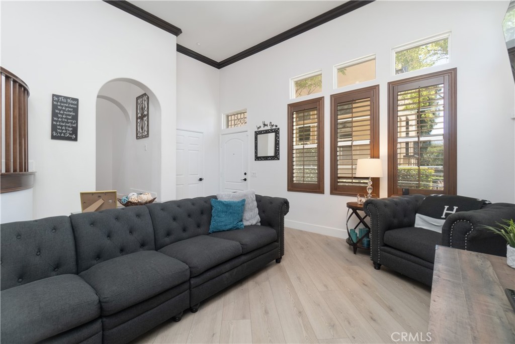 4453 Owens 101 Property Photo 11