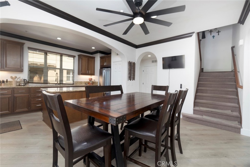 4453 Owens 101 Property Photo 14