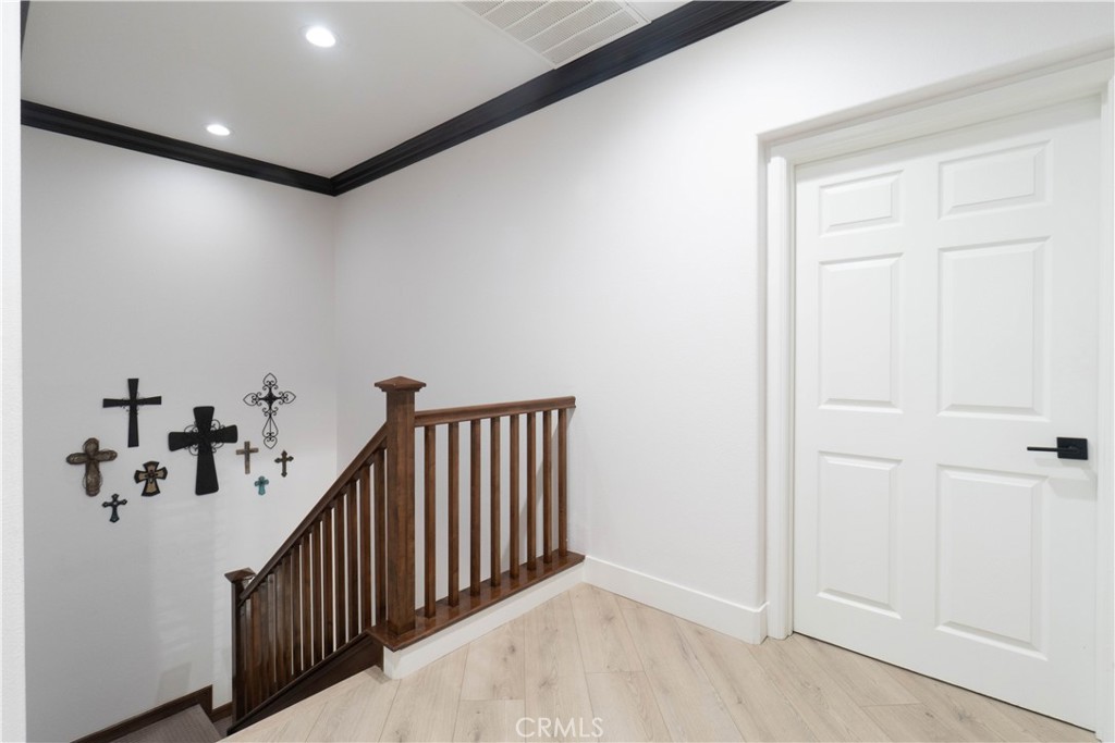 4453 Owens 101 Property Photo 24