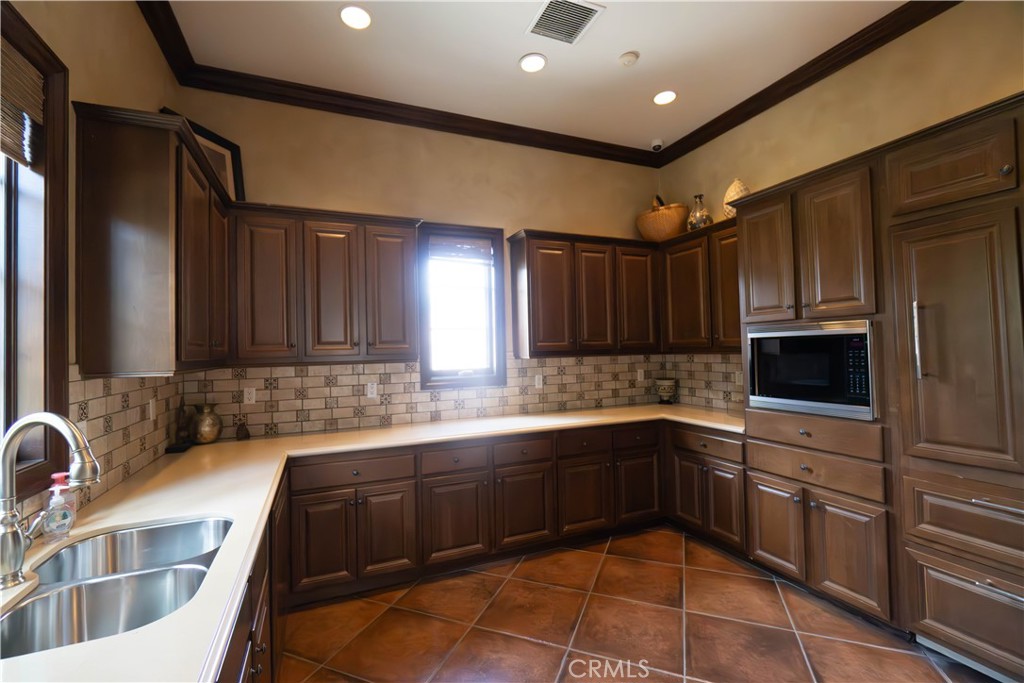 4453 Owens 101 Property Photo 53
