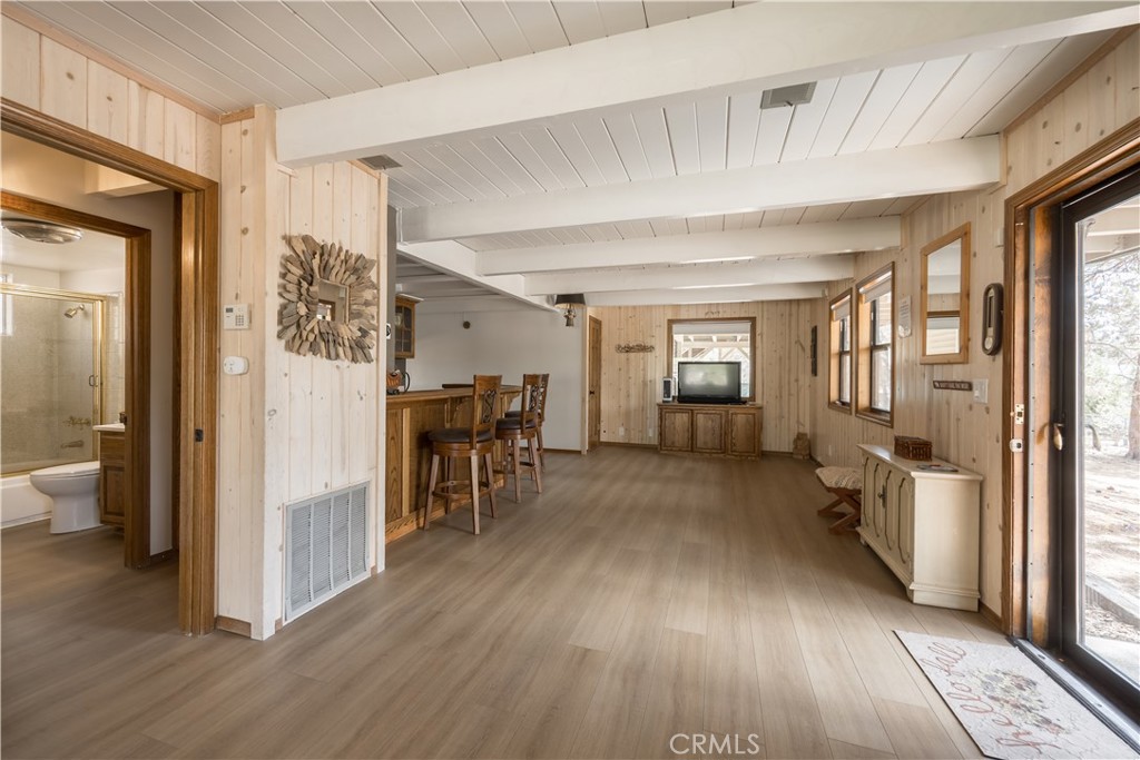 1068 Lookout Mountain Road Property Photo 7
