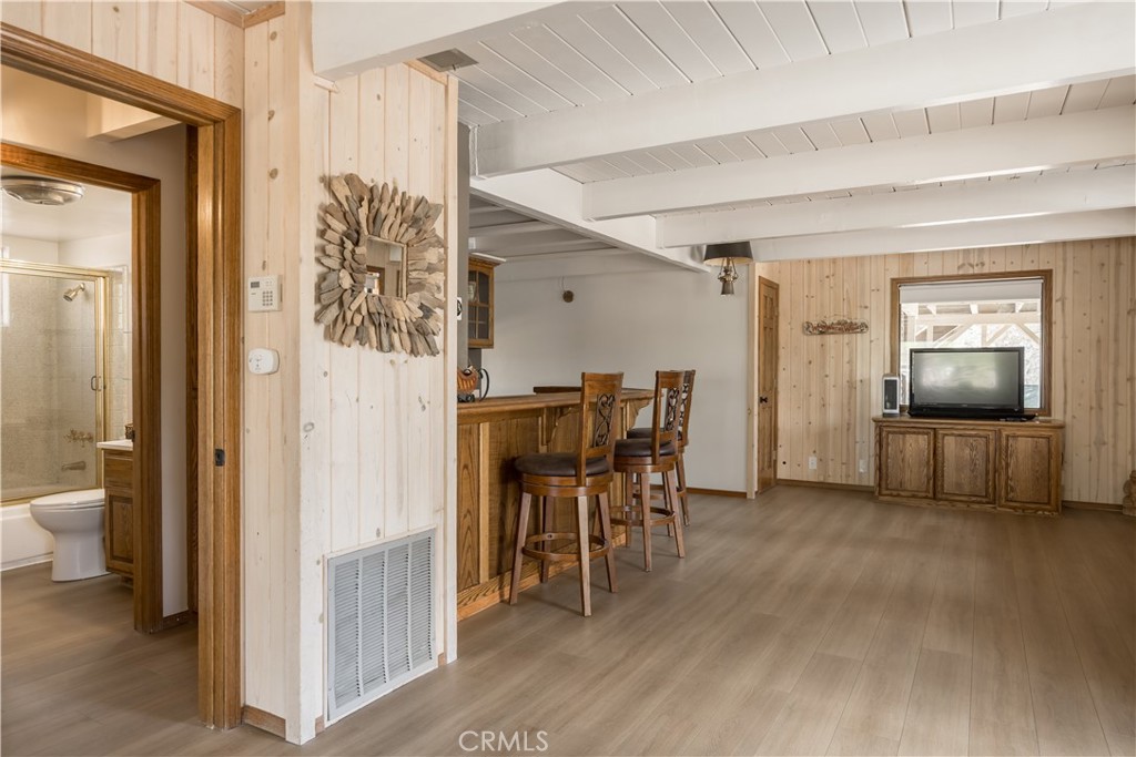 1068 Lookout Mountain Road Property Photo 10