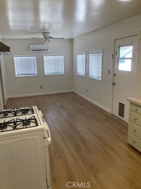 12706 6th Property Photo 12