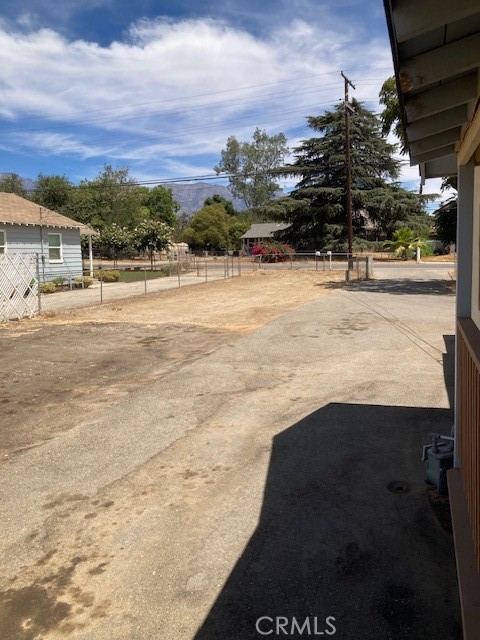 12706 6th Property Photo 18