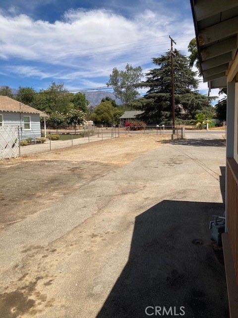 12706 6th Property Photo 18