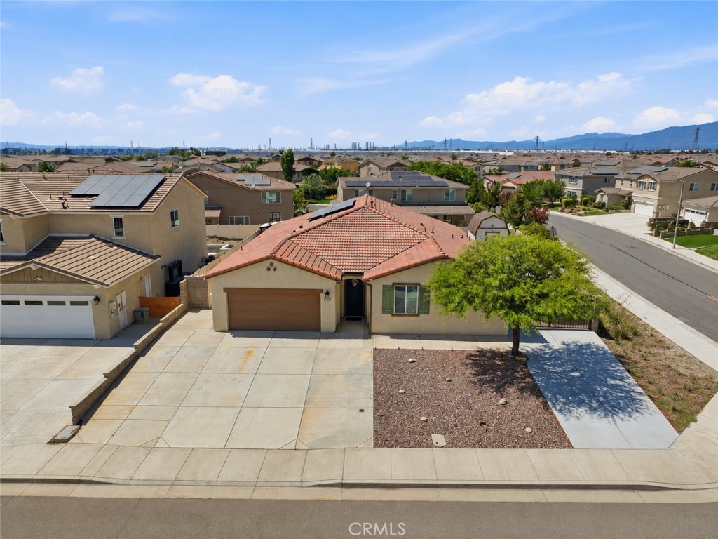 11565 Forsythia Street Property Photo 2