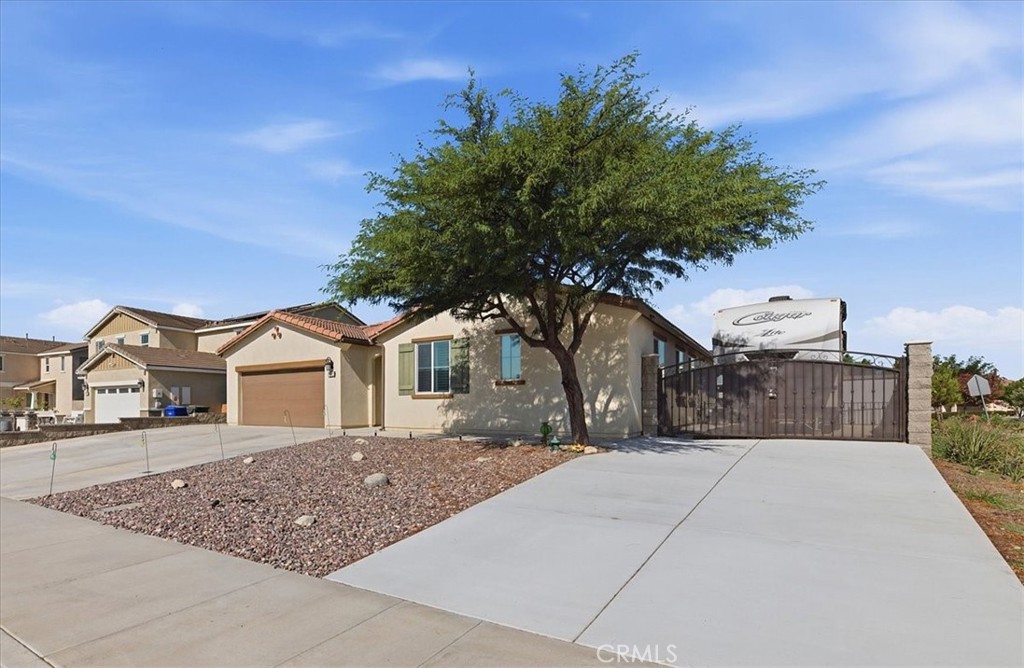 11565 Forsythia Street Property Photo 3