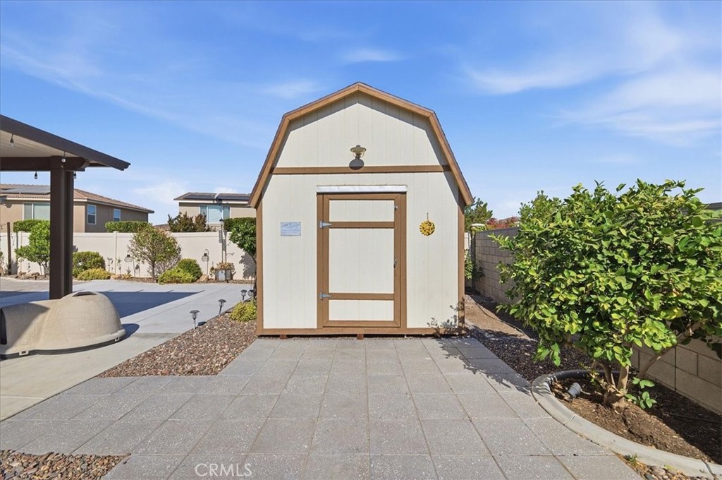 11565 Forsythia Street Property Photo 41