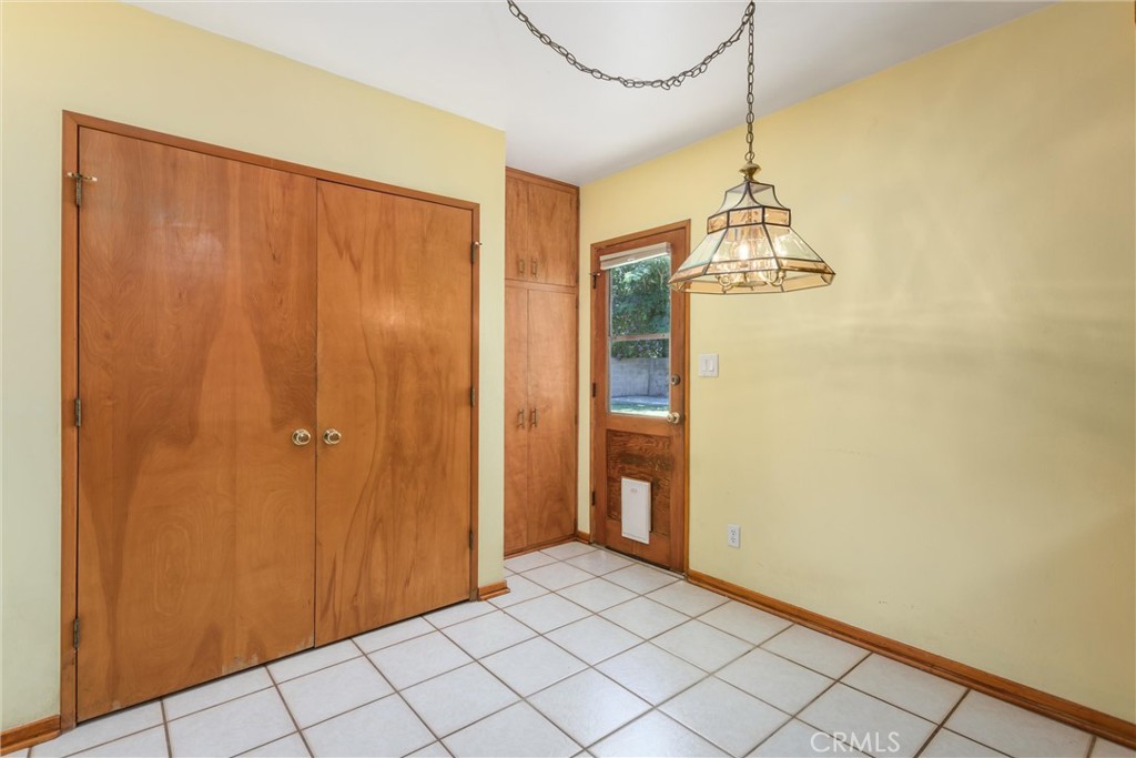 1151 W Crescent Property Photo 21