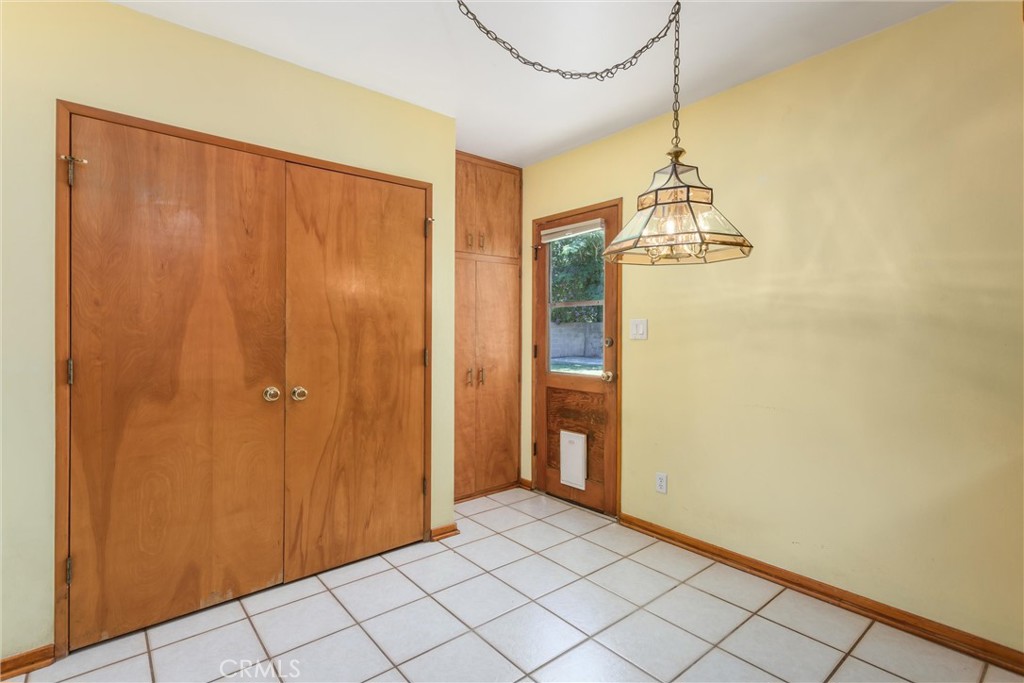 1151 W Crescent Property Photo 21