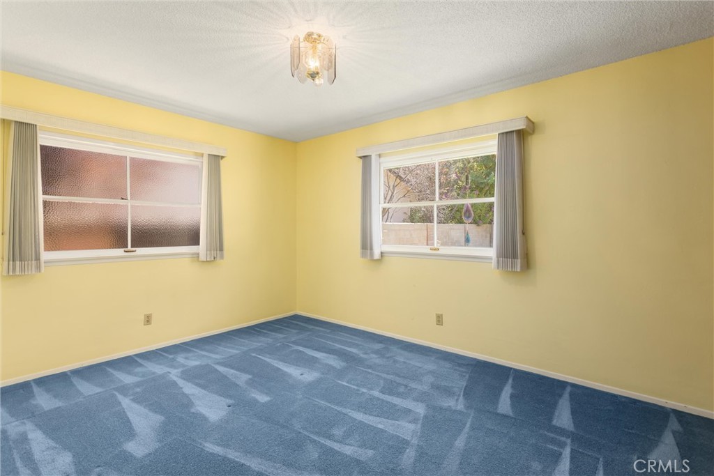 1151 W Crescent Property Photo 31