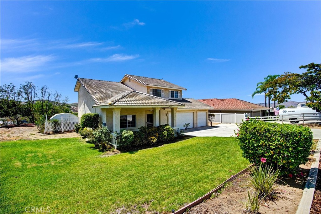 14035 Moonridge Property Photo 5