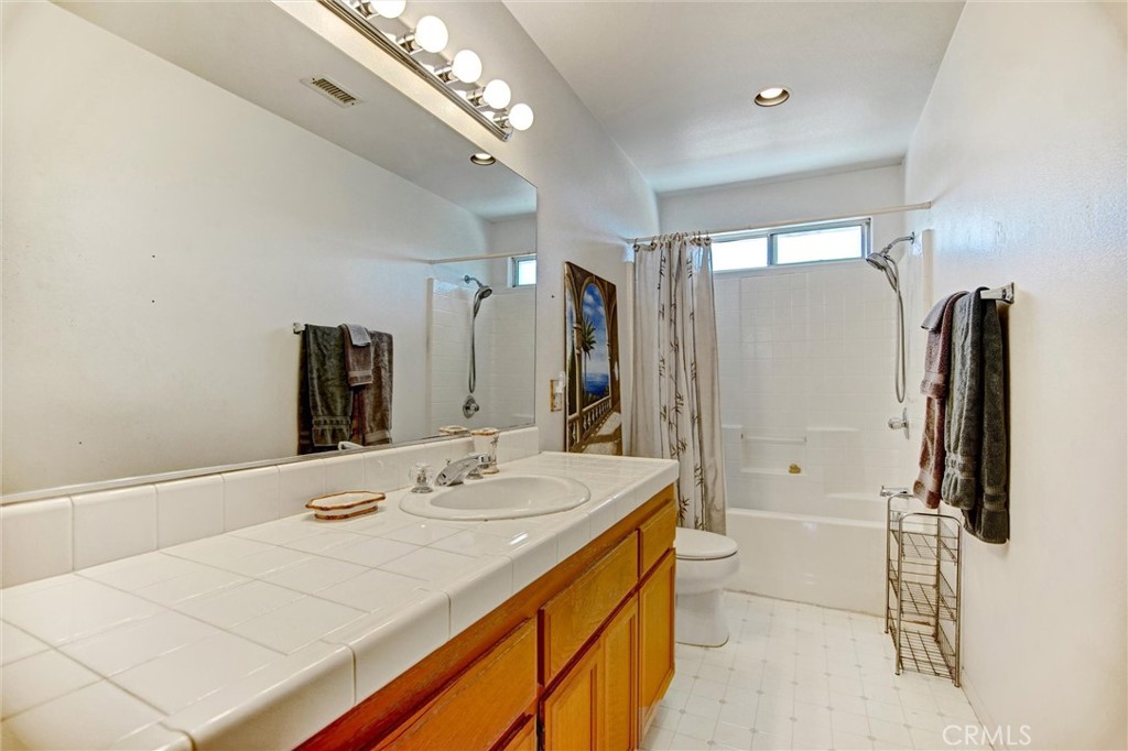 14035 Moonridge Property Photo 24