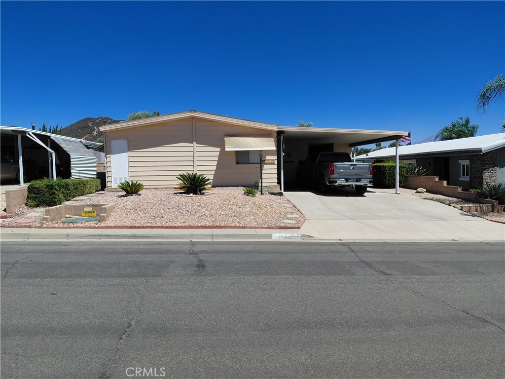 10226 Frontier Property Photo 1