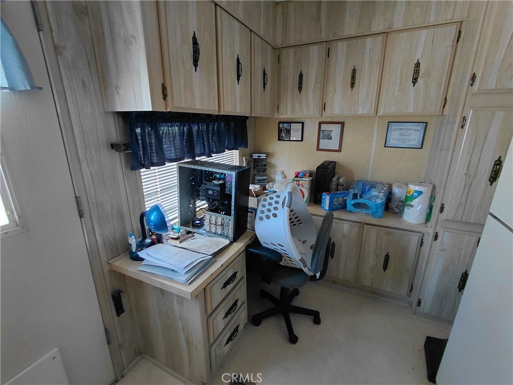 10226 Frontier Property Photo 12