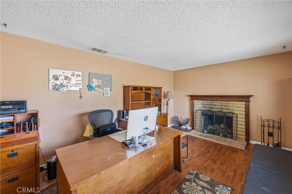 1539 Robyn Property Photo 7