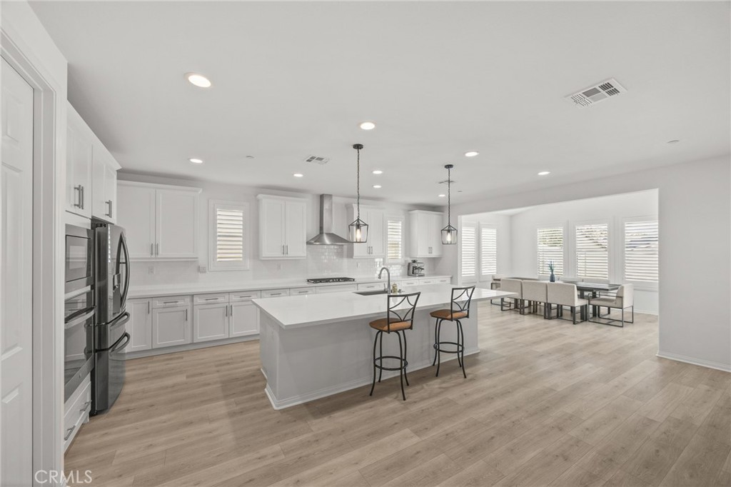16643 Evelyn Property Photo 8