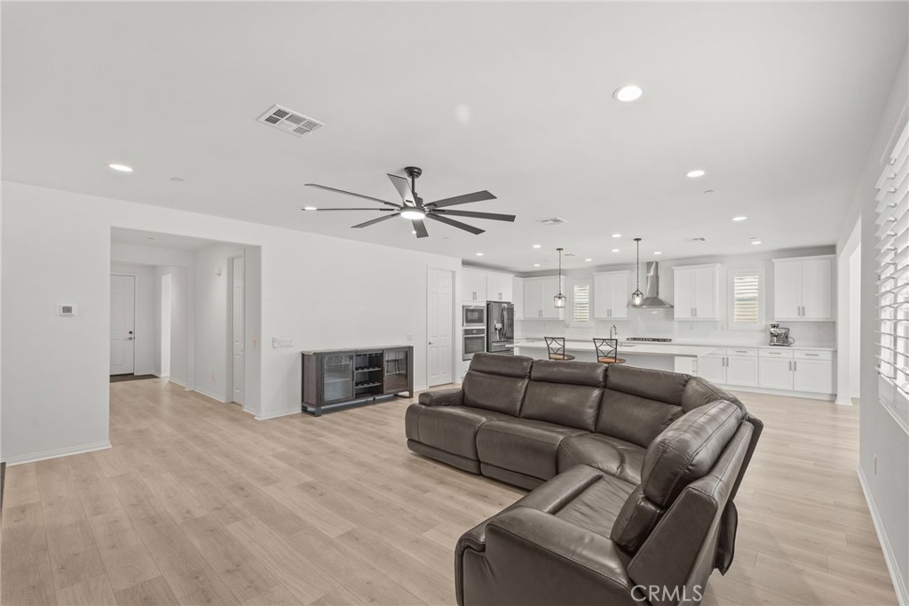 16643 Evelyn Property Photo 22