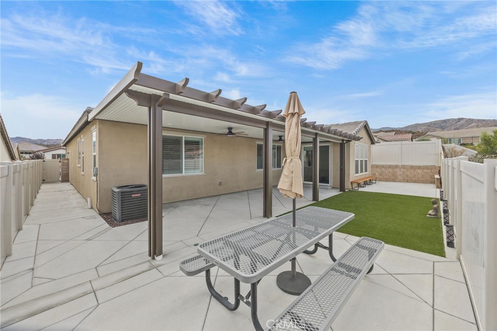 16643 Evelyn Property Photo 37