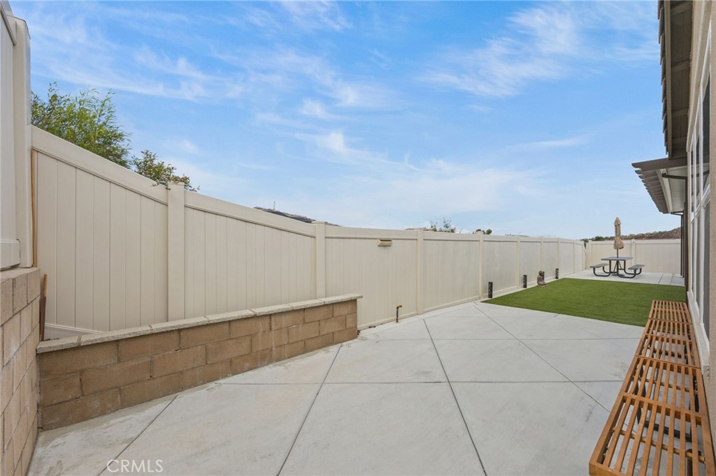 16643 Evelyn Property Photo 38