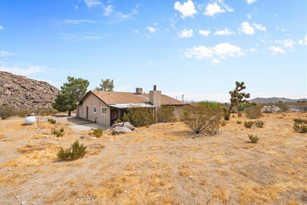 32257 Zircon Road Property Photo 1
