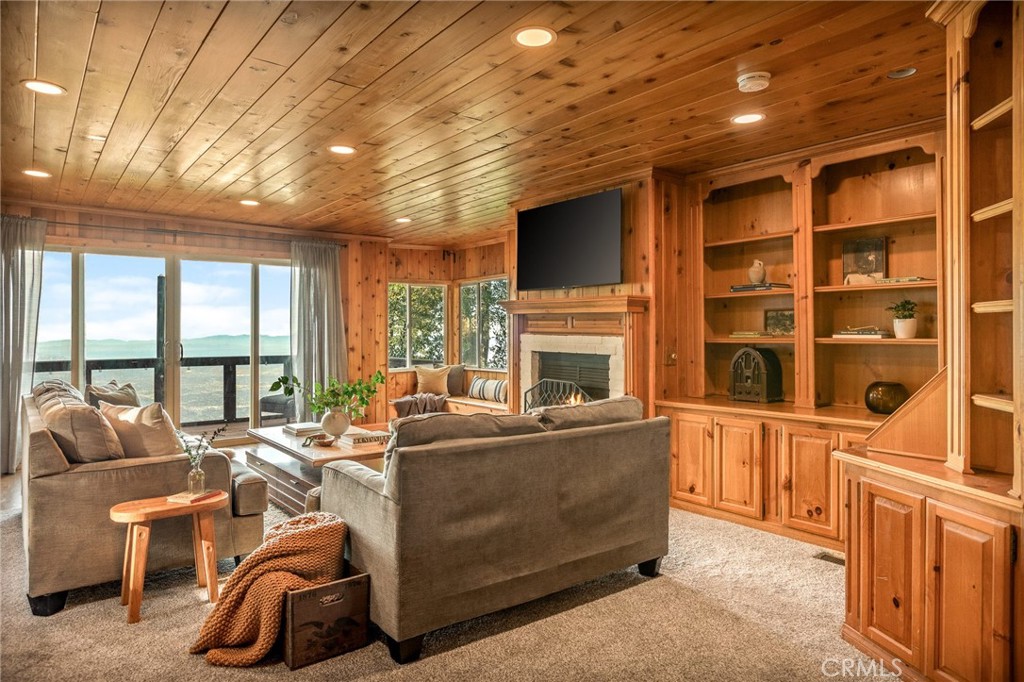 24251 Great View Drive Property Photo 12