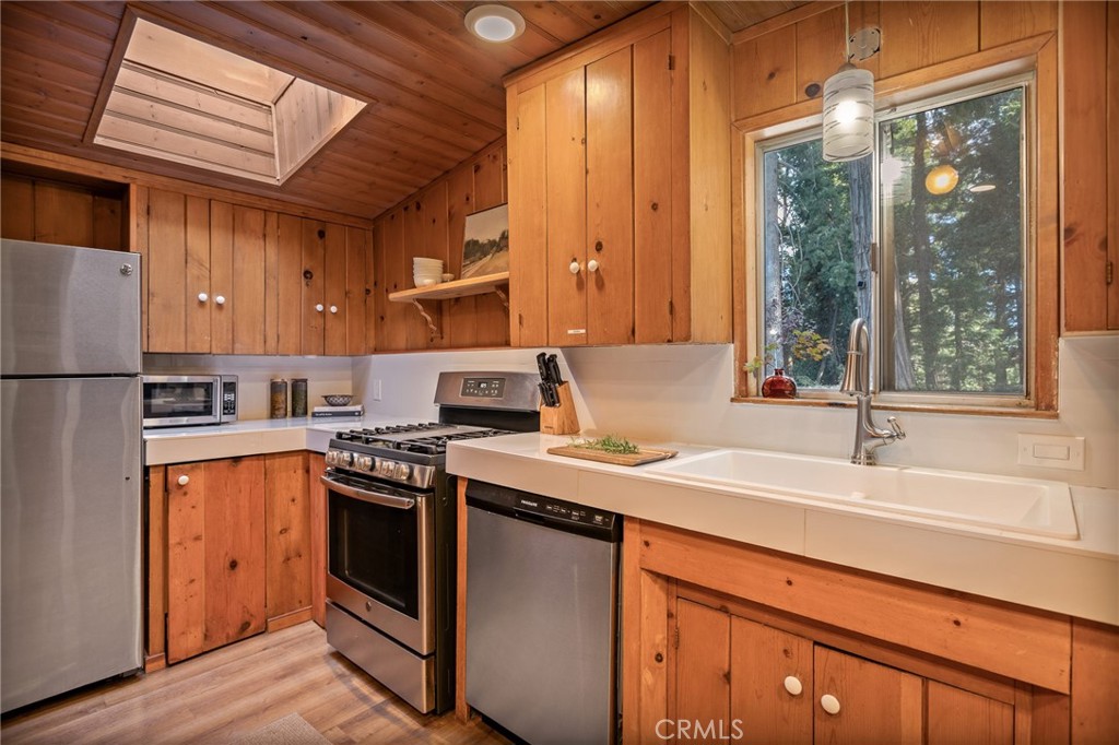 24251 Great View Drive Property Photo 17