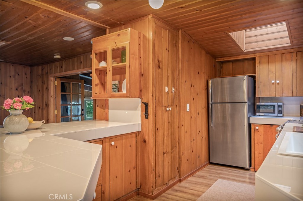 24251 Great View Drive Property Photo 18