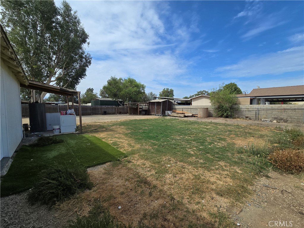 4728 Hillside A Property Photo 18
