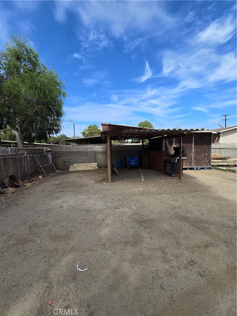 4728 Hillside A Property Photo 20